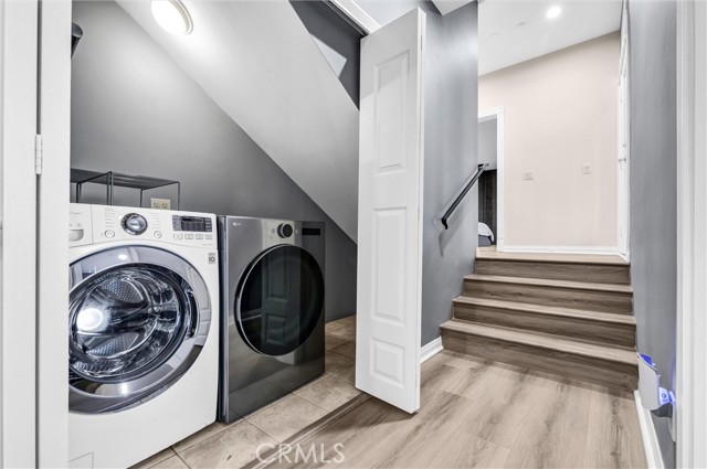 Detail Gallery Image 29 of 43 For 876 Harrington, Glendale,  CA 91207 - 4 Beds | 4 Baths