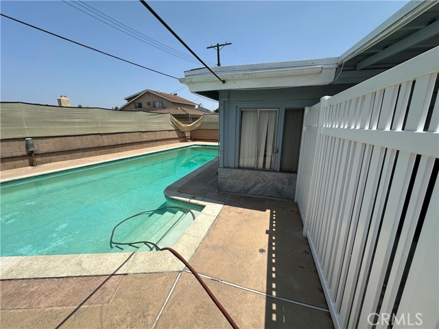 Detail Gallery Image 5 of 9 For 17321 Merit Ave, Gardena,  CA 90247 - 3 Beds | 2 Baths