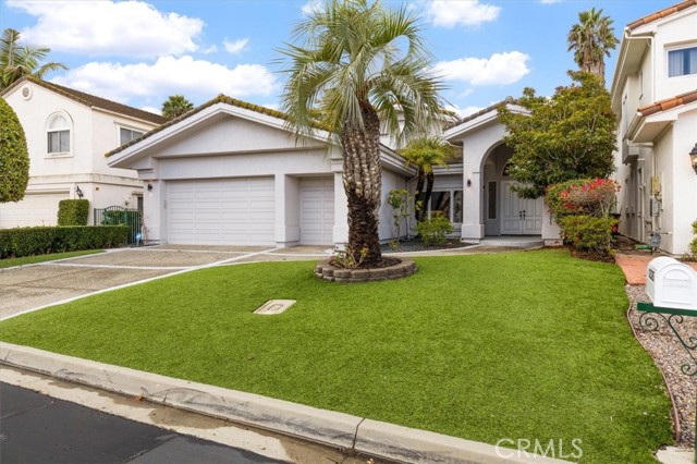 Detail Gallery Image 2 of 46 For 12325 Fairway Pointe, San Diego,  CA 92128 - 4 Beds | 3/1 Baths