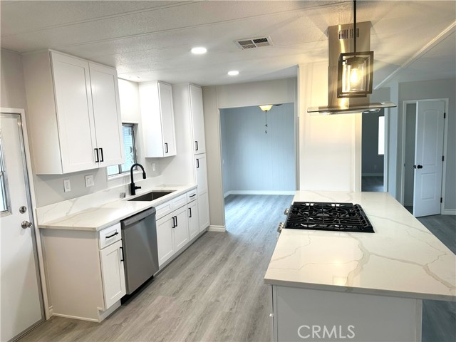 Detail Gallery Image 3 of 8 For 9391 California Ave #89,  Riverside,  CA 92503 - 2 Beds | 2 Baths