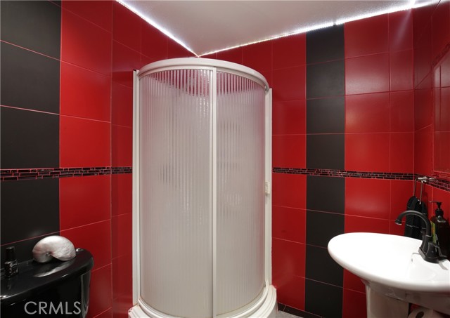 8434 Quinn Street, Downey CA: https://media.crmls.org/medias/882137ed-2651-488c-a8a0-0d3c4be989f9.jpg