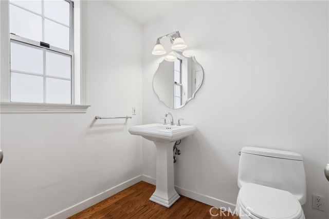 Detail Gallery Image 8 of 24 For 500 3rd, Manhattan Beach,  CA 90266 - 4 Beds | 5/2 Baths