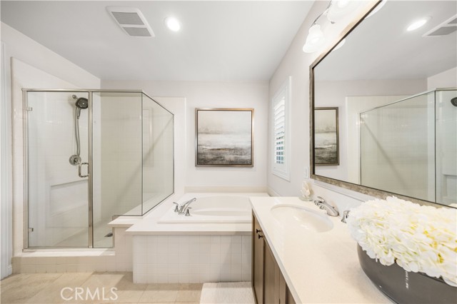 Detail Gallery Image 6 of 39 For 25 Umbria, Lake Forest,  CA 92630 - 4 Beds | 3 Baths