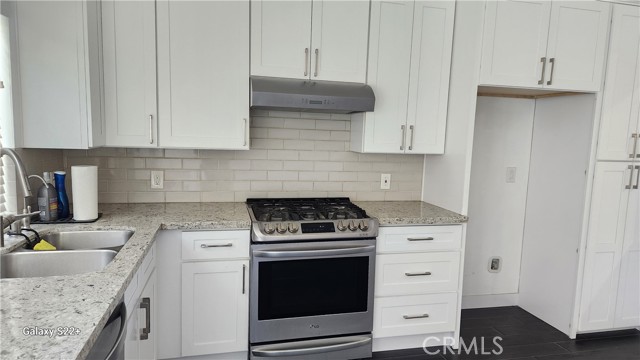 27101 Via San Diego, Mission Viejo CA: https://media.crmls.org/medias/8822c3f3-a992-4af9-af0e-796a9969cb18.jpg
