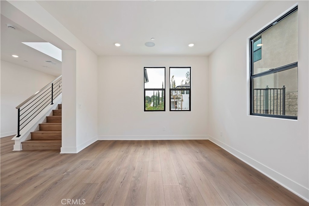 MLS #IV25265340 image #11