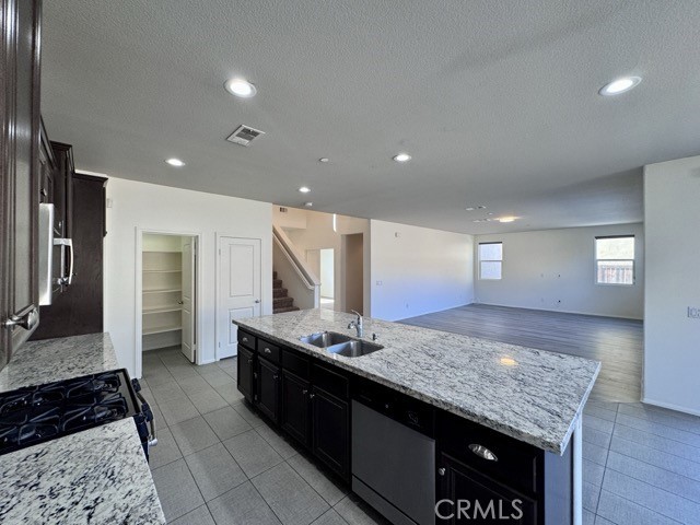 26612 Iron Mountain Street, Menifee CA: https://media.crmls.org/medias/88237628-6264-404a-99ea-9d0298a36df7.jpg