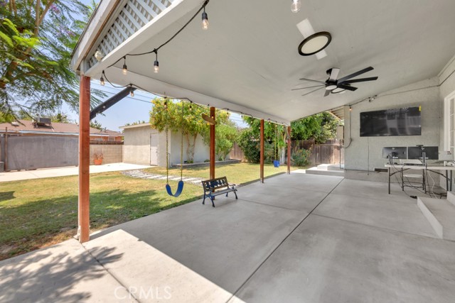 Detail Gallery Image 25 of 36 For 10923 Haskell Ave, Granada Hills,  CA 91344 - 3 Beds | 2 Baths