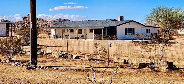 Detail Gallery Image 1 of 28 For 56056 Cone Bld, Landers,  CA 92285 - 6 Beds | 4 Baths