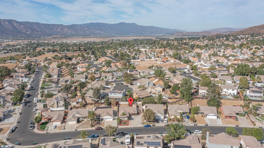 Detail Gallery Image 31 of 33 For 33819 Breckenridge Trl, Wildomar,  CA 92595 - 3 Beds | 2 Baths