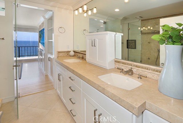 31423 South Coast Hwy, Laguna Beach CA: https://media.crmls.org/medias/8828d7cd-a641-4ea1-80ca-d8d704d63819.jpg