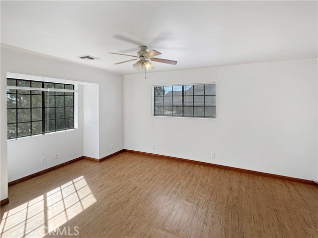199 N Hermosa Avenue, Sierra Madre CA: https://media.crmls.org/medias/88295482-634c-4b25-8191-e734b4665f53.jpg