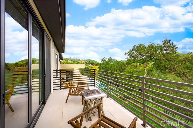 15877 Esquilime Drive, Chino Hills CA: https://media.crmls.org/medias/882969fe-211f-4054-9daa-415d5e99721e.jpg