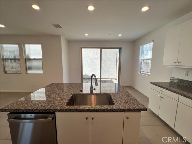 Detail Gallery Image 6 of 29 For 16259 Sandpiper Ave, Chino,  CA 91708 - 4 Beds | 4 Baths