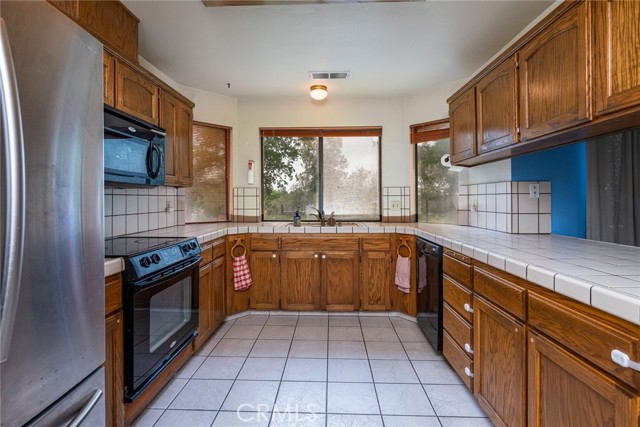 Detail Gallery Image 17 of 30 For 30088 Revis Rd, Coarsegold,  CA 93614 - 3 Beds | 2/1 Baths