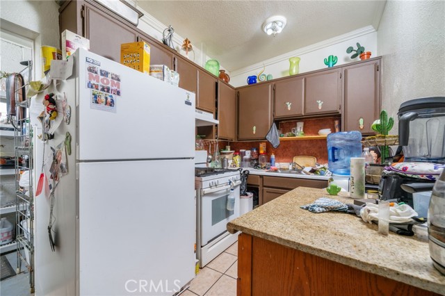 Detail Gallery Image 42 of 66 For 11986 White Ave, Adelanto,  CA 92301 - 4 Beds | 3 Baths