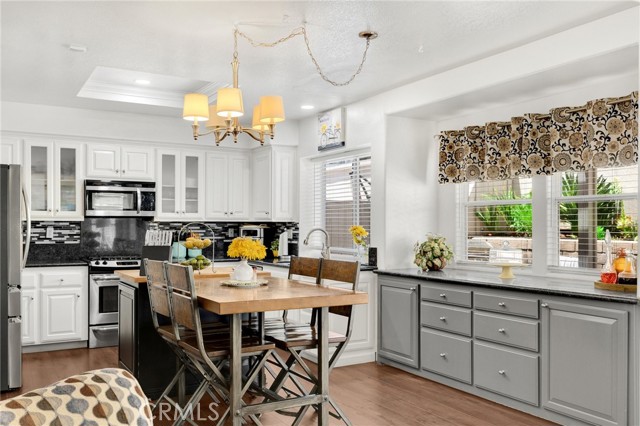 Detail Gallery Image 15 of 39 For 23985 Nicole Way, Yorba Linda,  CA 92887 - 4 Beds | 2/1 Baths