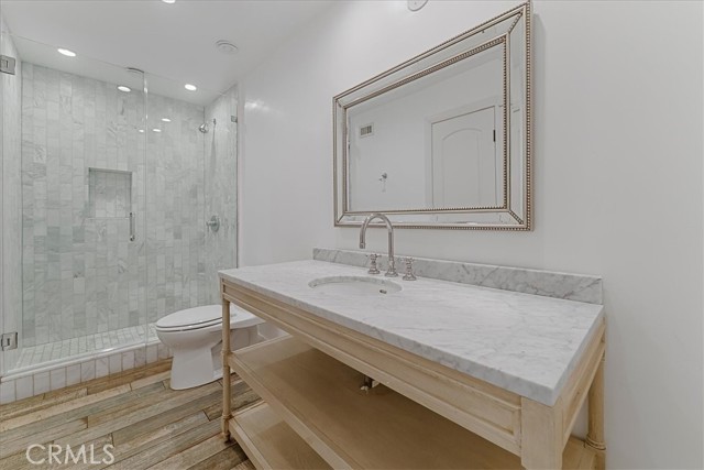 Image 15 of 39 For 23760 Oakfield Road