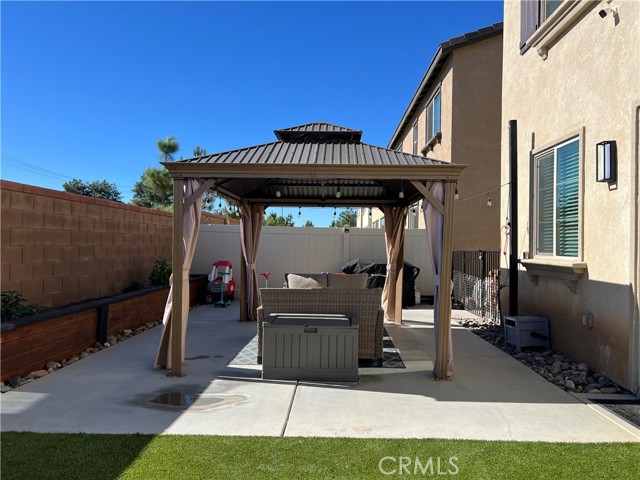 5758 Raven Way, Banning CA: https://media.crmls.org/medias/882bd076-49d5-4442-ad0a-0991bc283b17.jpg