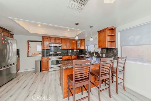 Detail Gallery Image 14 of 35 For 2032 W 231st St, Torrance,  CA 90501 - 4 Beds | 3 Baths