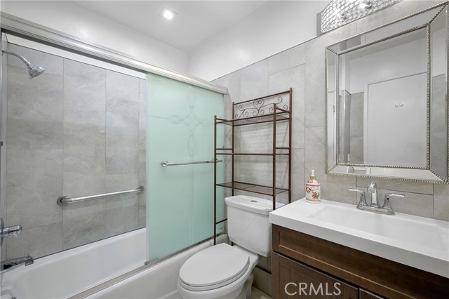 Detail Gallery Image 21 of 29 For 1236 N Columbus Ave #12,  Glendale,  CA 91202 - 2 Beds | 2 Baths
