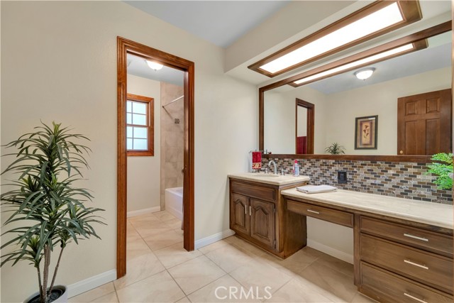Detail Gallery Image 32 of 59 For 15883 Condor Ridge, Canyon Country,  CA 91387 - 5 Beds | 3/1 Baths