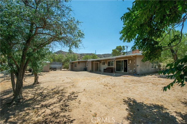 1125 Bulla Vista Road, Acton CA: https://media.crmls.org/medias/882df3c9-3e39-4bd9-8fcc-60843ec639d3.jpg