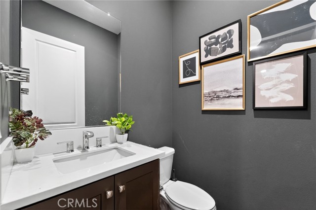 Detail Gallery Image 11 of 33 For 27508 Feathery Cassia, Valencia,  CA 91381 - 3 Beds | 2/1 Baths