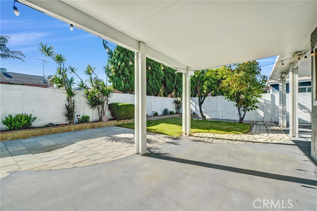 Image 28 of 32 For 10661 Ritter