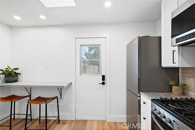 Detail Gallery Image 5 of 12 For 25475 Nicks Ave #B,  Loma Linda,  CA 92354 - 1 Beds | 1 Baths