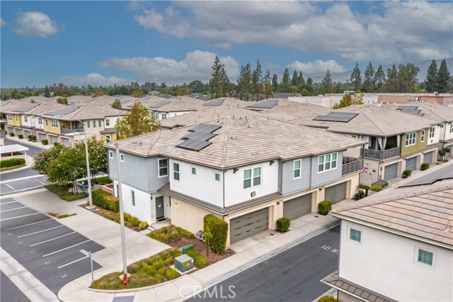 Detail Gallery Image 2 of 60 For 2350 S via Esplanade #31,  Ontario,  CA 91762 - 3 Beds | 2/1 Baths