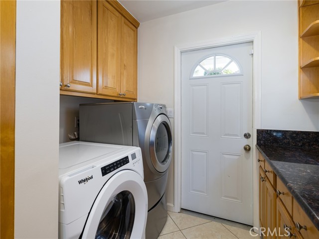 Detail Gallery Image 32 of 37 For 7024 Alverstone, Los Angeles,  CA 90045 - 3 Beds | 2 Baths