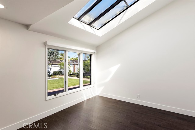 Detail Gallery Image 10 of 34 For 1901 Altura, Corona Del Mar,  CA 92625 - 4 Beds | 3 Baths