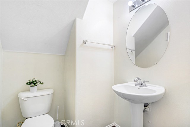 Detail Gallery Image 10 of 24 For 832 Melville, San Jacinto,  CA 92583 - 4 Beds | 2/1 Baths