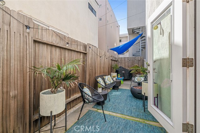 Detail Gallery Image 19 of 32 For 440 29th St, Manhattan Beach,  CA 90266 - 2 Beds | 2 Baths