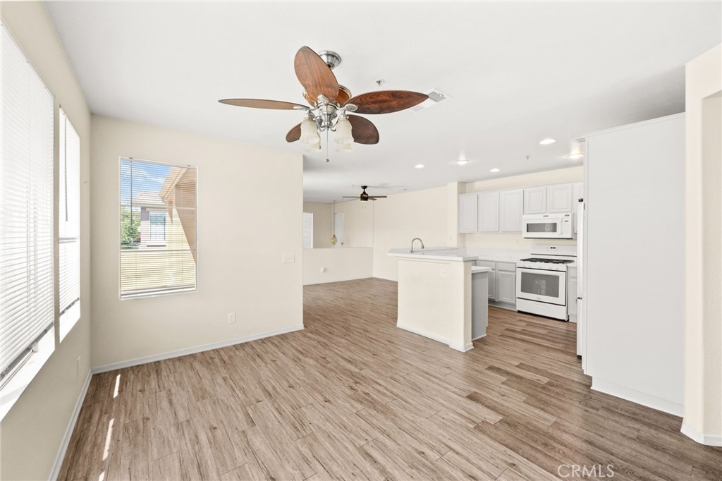 MLS #OC25136647 img 11