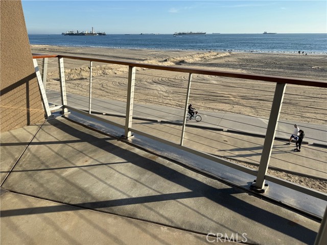 Detail Gallery Image 2 of 34 For 1400 E Ocean Bld #1203,  Long Beach,  CA 90802 - 3 Beds | 2 Baths