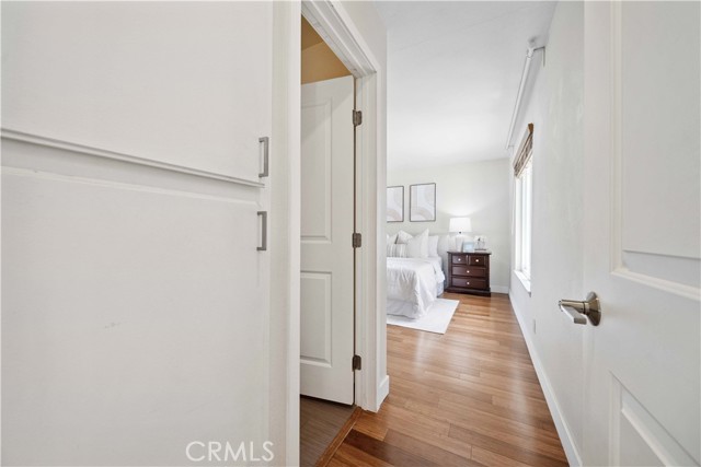 10 Windrow, Irvine CA: https://media.crmls.org/medias/88333fd4-b0bf-4a95-a50f-a34f57b9670f.jpg