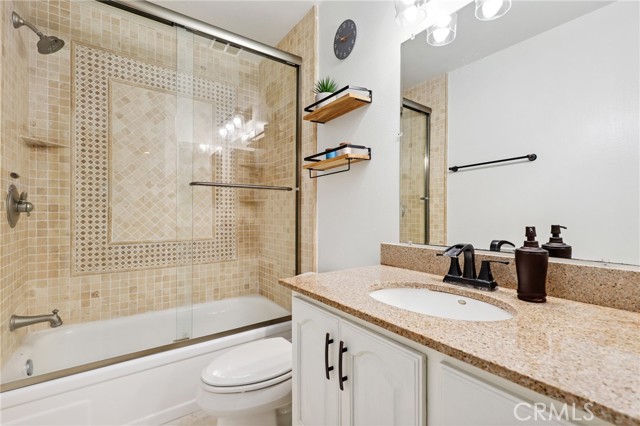 14 Black Oak, Irvine CA: https://media.crmls.org/medias/88335021-353c-4415-a508-fab8a9d9252a.jpg
