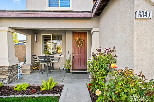 6347 Lyndsey Street, Eastvale CA: https://media.crmls.org/medias/8834165c-b0f2-46c8-9869-0851fc0b6043.jpg