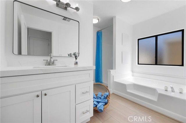 Detail Gallery Image 27 of 37 For 692 N Adele St #103,  Orange,  CA 92867 - 2 Beds | 2 Baths
