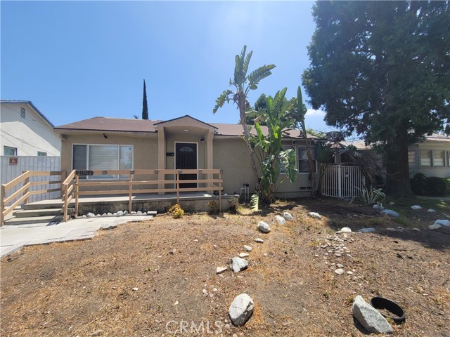 21912 Celes Street, Woodland Hills CA: https://media.crmls.org/medias/88362e92-7e11-44ff-bf19-220067070906.jpg