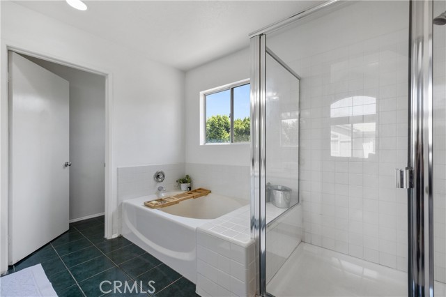 13646 1/2 Dronfield Avenue, Sylmar CA: https://media.crmls.org/medias/88363dbd-c9d9-4874-b29d-f0be50e432e0.jpg
