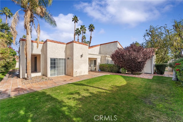 106 Estrella Street, Rancho Mirage CA: https://media.crmls.org/medias/883786f3-1c86-4fb5-8488-5cdeeaaf5d22.jpg