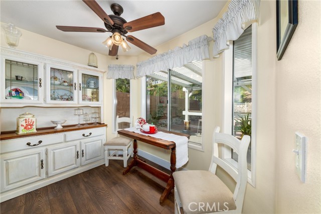 Detail Gallery Image 13 of 27 For 17629 Morning Sun Ct, Riverside,  CA 92503 - 3 Beds | 3 Baths