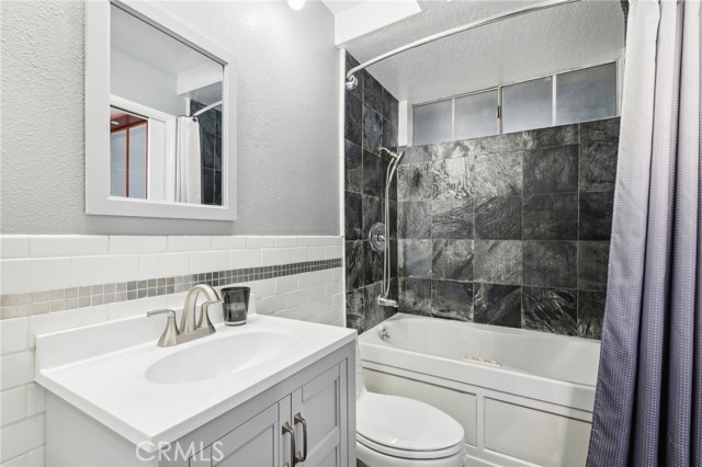 Detail Gallery Image 23 of 43 For 3401 E Wilton St #104,  Long Beach,  CA 90804 - 2 Beds | 1 Baths