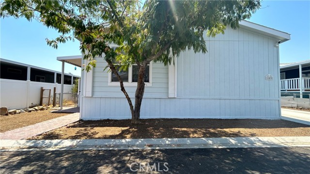 Detail Gallery Image 5 of 37 For 20843 Waalew Rd #C148,  Apple Valley,  CA 92307 - 4 Beds | 2 Baths