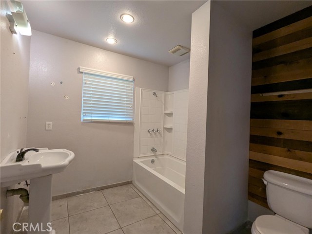 Detail Gallery Image 11 of 16 For 43155 Charlton Ave, Hemet,  CA 92544 - 3 Beds | 2 Baths
