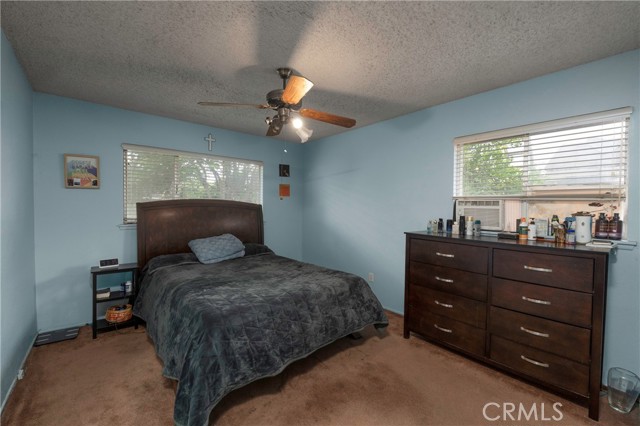 8841 California, Riverside CA: https://media.crmls.org/medias/883a8d53-a4e3-4489-9df4-8e2513ddb8e2.jpg