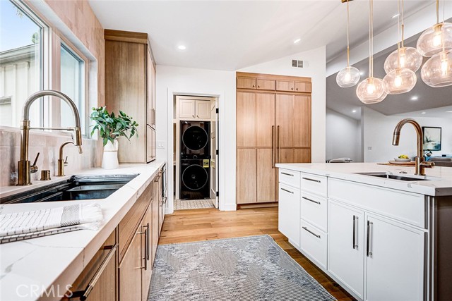 Detail Gallery Image 18 of 38 For 2229 Thorley Pl, Palos Verdes Estates,  CA 90274 - 4 Beds | 4/1 Baths