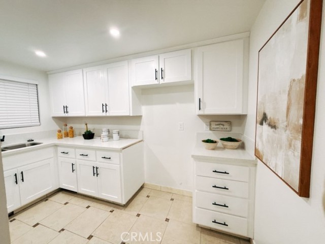 Detail Gallery Image 9 of 13 For 1124 E Las Tunas Dr #H,  San Gabriel,  CA 91776 - 3 Beds | 2/1 Baths